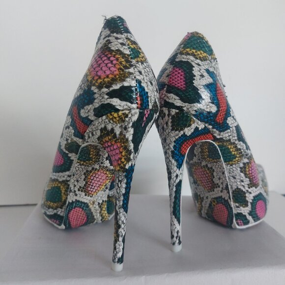 AZALEA WANG Stilettos Pumps Sz 8 Faux Snake Mob Wife Glam Pink White Pointy Toe - Picture 12 of 15
